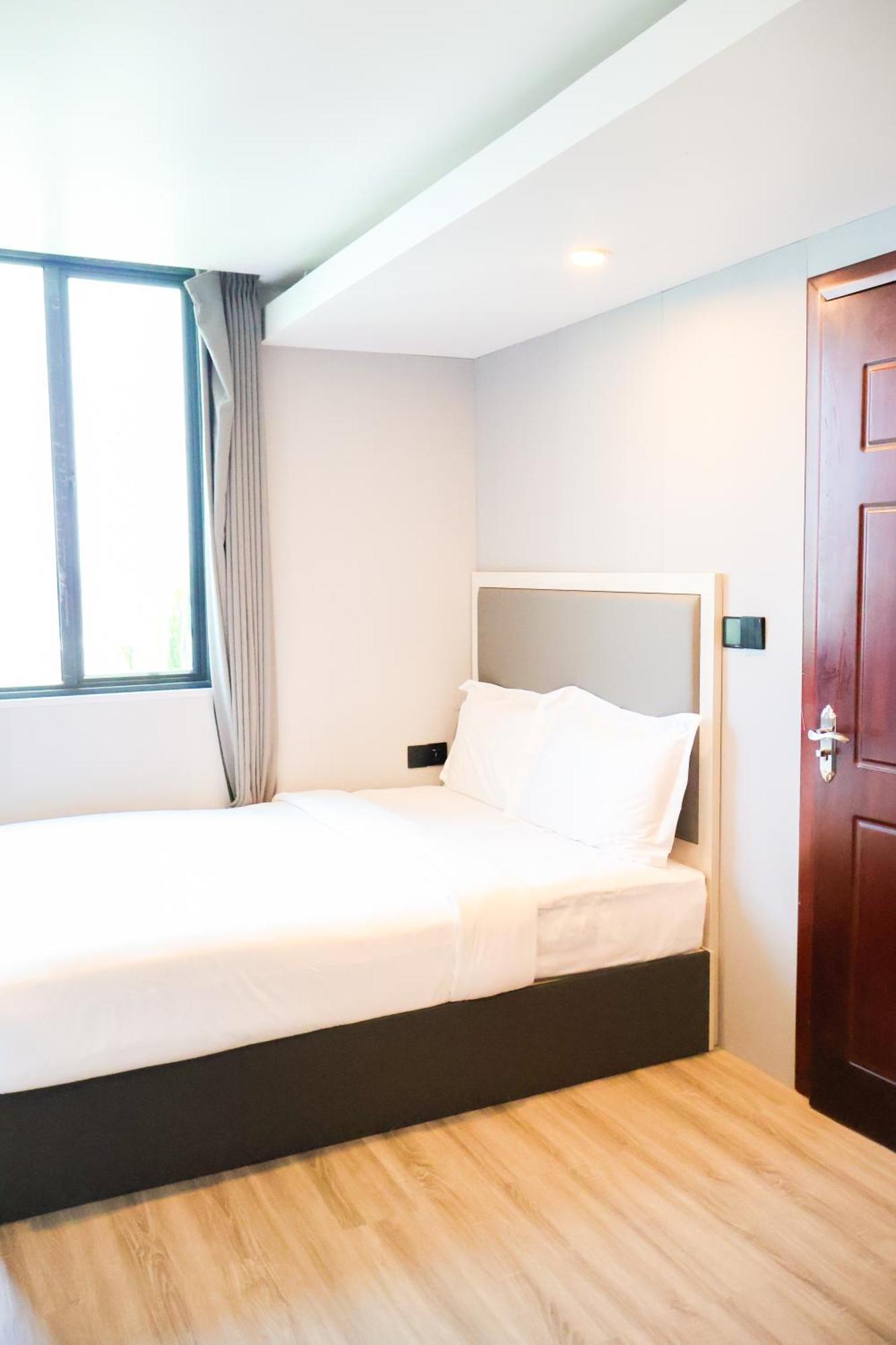 Guest house Starry Beach Inn Male