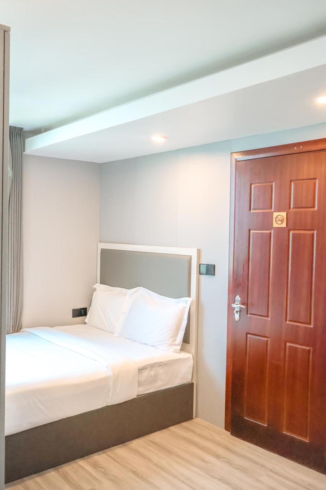 Starry Beach Inn Male