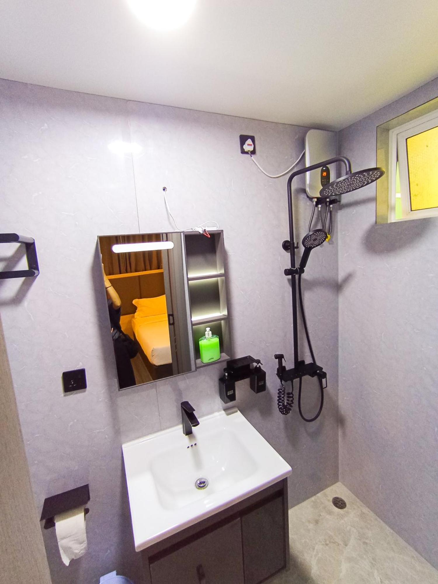 Starry Beach Inn 4* Male